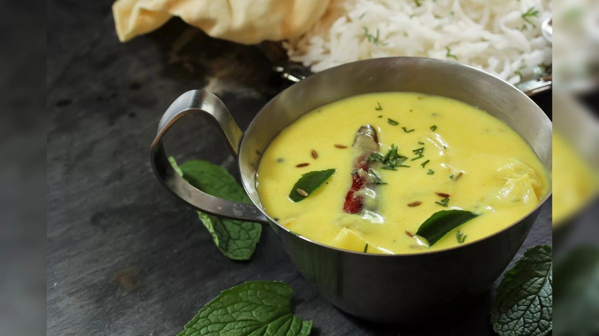 Shravan Recipe : श्रावणात तुम्हीही सात्विक अन्न खात असाल, तर कांदा-लसूणाशिवाय 5 चविष्ट पदार्थ बनवा