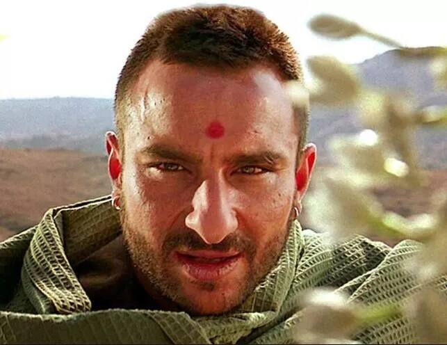 सैफ ने विशाल भारद्वाज से कहा कि अगर आप कपड़े उतारकर ही इस सीन को डायरेक्ट करोगे तो मैं भी कपड़े उतारकर एक्टिंग करने को तैयार हूं. बस फिर क्या था ये यूनीक आइडिया उसी वक्त ड्रॉप कर दिया गया.