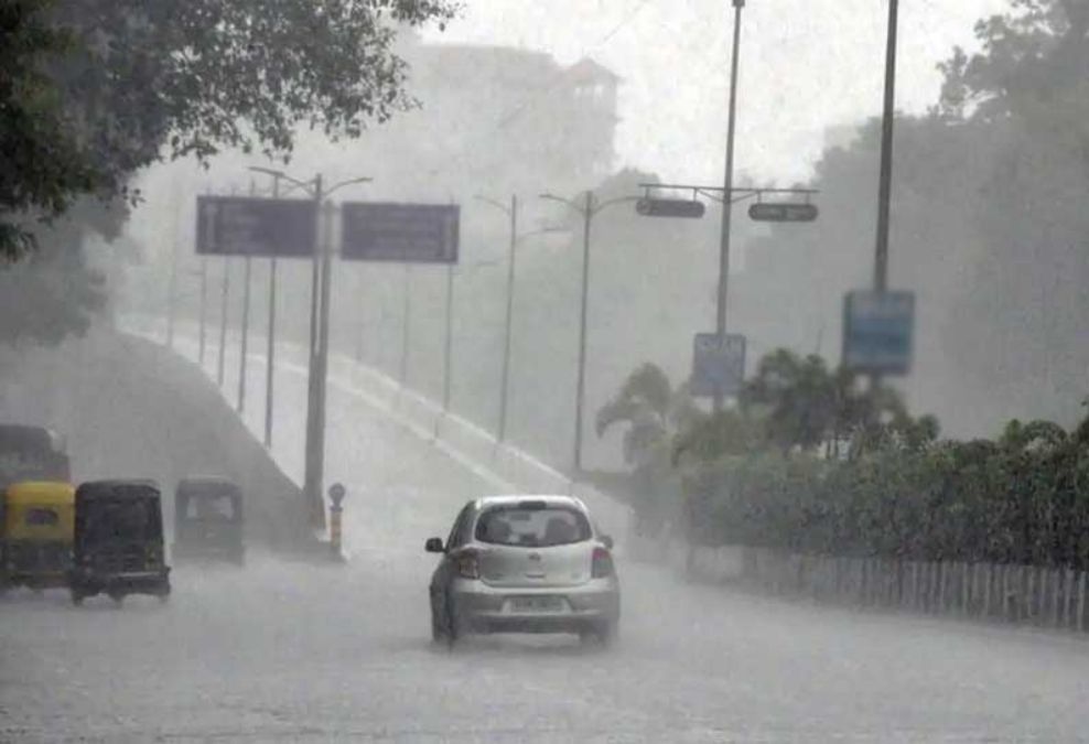 TN Rain Alert: தமிழ்நாட்டில் 2 நாட்களுக்கு கனமழை ; ஆரஞ்சு எச்சரிக்கை விடுத்த வானிலை ஆய்வு மையம்