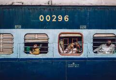 ટ્રેનમાં તત્કાલ ટિકિટના ચક્કર છોડો, કન્ફર્મ ટ્રેન ટિકિટ મેળવવા કરો આ કામ