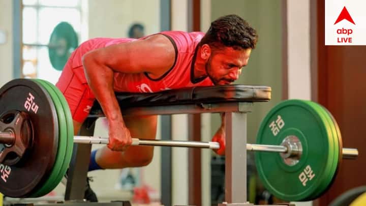 নিজের ফিটনেস নিয়ে বরাবর সচেতন হরমনপ্রীত। প্যারিসে ব্রোঞ্জের ম্য়াচে ভারতের ম্য়াচ জেতানো দুটো গোলই করেছিলেন হরমনপ্রীতই।