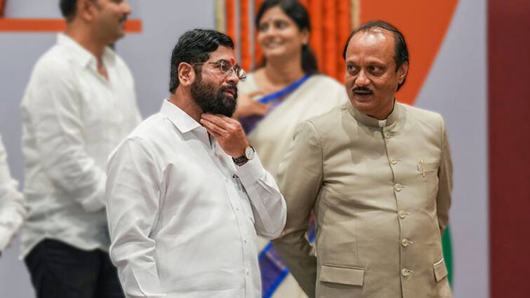 Are being misled on Shaktipeeth Expressway What did the Chief Minister eknath shinde and Deputy Chief Minister ajit pawar says kolhapur sangli Shaktipeeth Expressway : शक्तिपीठ महामार्गावरून दिशाभूल केली जात आहे का? मुख्यमंत्री आणि उपमुख्यमंत्री काय काय म्हणाले?