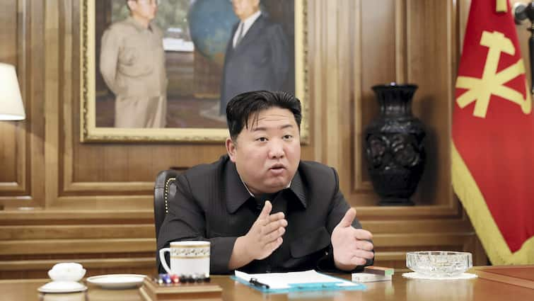 North Korea Dictator Kim Jong Un punishes North Korean players who do not win Olympic medals Kim Jong Un: ओलंपिक मेडल न जीतने पर किम जोंग उन के देश में मिलती हैं सख्त सजा! कोयले की खदानों तक में कराते हैं काम