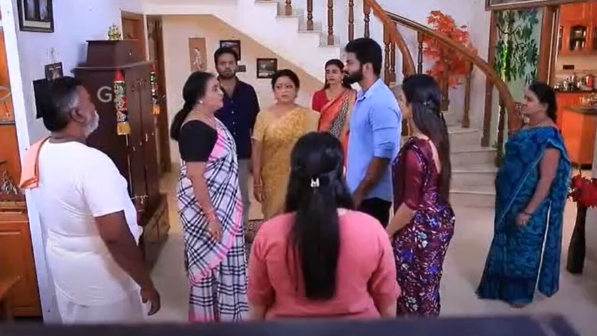 Baakiyalakshmi serial August 12 : எழிலுக்கும் ஈஸ்வரிக்கும் இடையே பெரிய சண்டை... பாக்கியா எடுக்கப்போகும் முடிவு என்ன? 