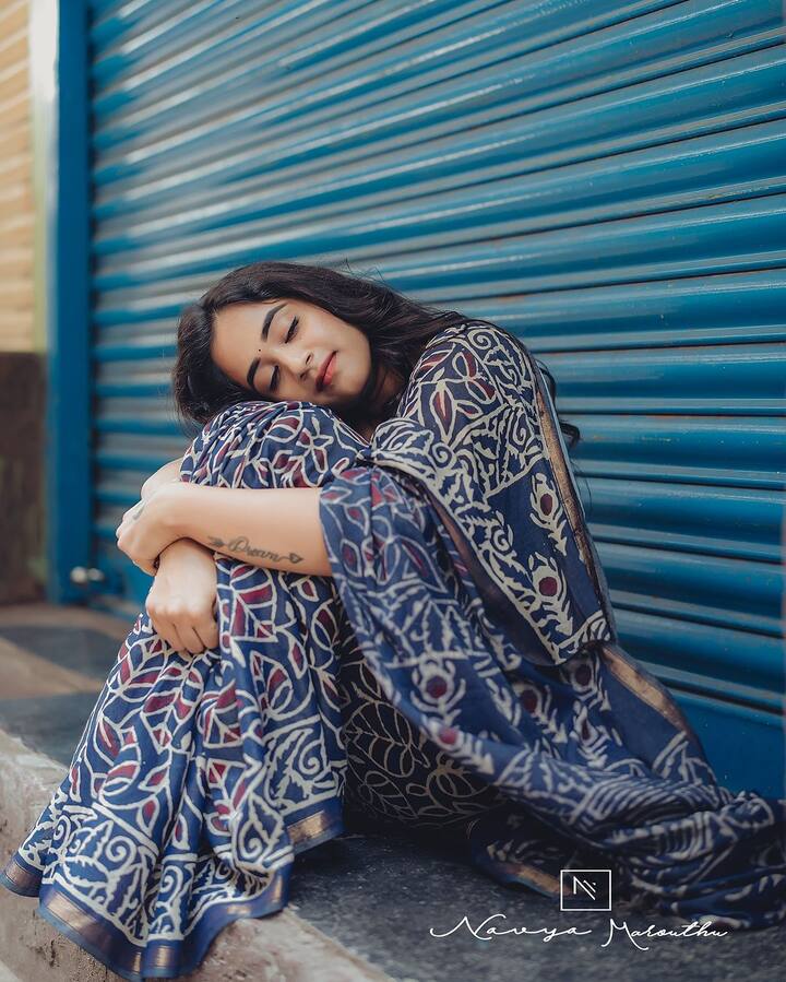 ఈ విషయమై.. ఓ అభిమాని.. హీరోయిన్స్​ కంటే దీప్తి చాలా అందంగా ఉందంటూ కామెంట్ చేశాడు. పలువురు చాలా అందంగా ఉన్నావంటూ హార్ట్ ఎమోజీలతో కామెంట్లు పెడుతున్నారు.(Images Source : Instagram/deepthi sunaina)