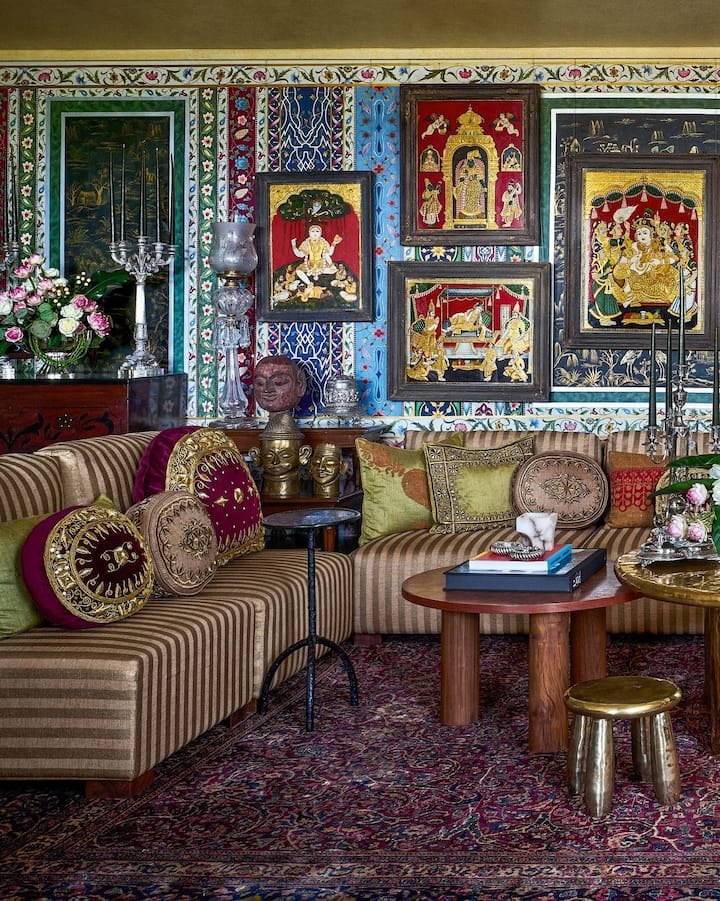 Sonam credited her aunt, interior designer Kavita Singh, and Jaipur-based fresco artist Vikas Soni for the intricate designs and hand-painted walls that define her home.