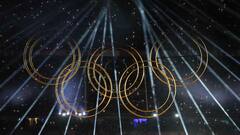 Olympics Closing Ceremony: চোখধাঁধানো সমাপ্তি অনুষ্ঠানের আকর্ষণ টম ক্রুজ, মন কাড়ল লাইট অ্যান্ড সাউন্ড