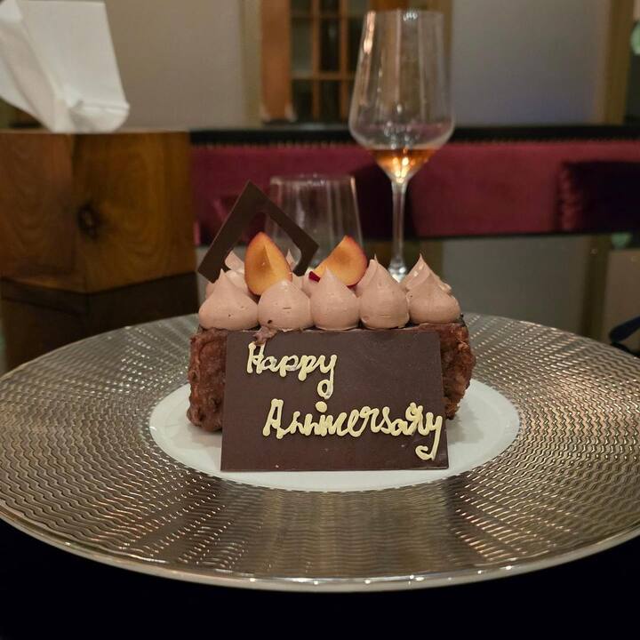 ఆగస్టు 11న వారి ఫస్ట్‌ మీట్‌ యానివర్సరీతో పాటు తమ కుమారుడు రెండు నెలల సెలబ్రేషన్స్‌ కూడా జరుపుకుంది. అయితే, ఆలస్యంగా ఈ ఫోటోలను ఫ్యాన్స్‌తో పంచుకుంది.