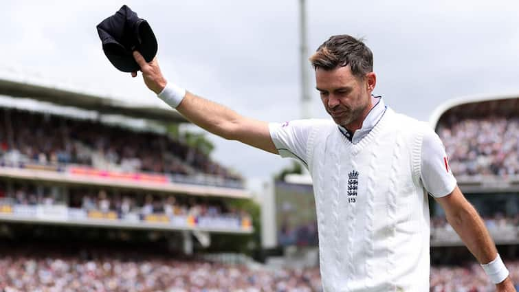 james anderson wants to play in england the hundred league just one month after retirement announcement रिटायर होने के 32 दिन बाद, फिर वापसी की बात करने लगे जेम्स एंडरसन; 42 की उम्र में फिर मचाएंगे सनसनी?