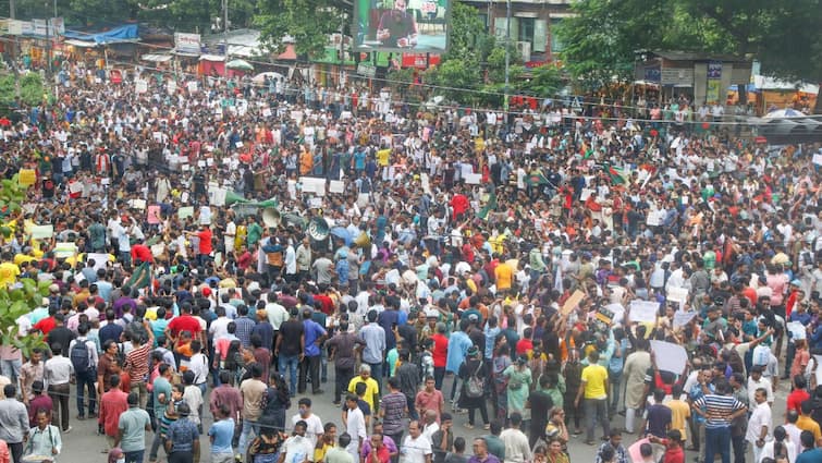 Minority Groups Hold Protest In Dhaka Muhammad Yunus Minority Groups Hold Protest In Dhaka Over Violence, Demands Meeting With Chief Advisor Muhammad Yunus