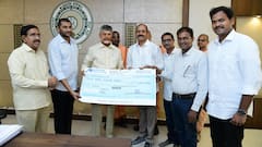 అన్నా క్యాంటిన్‌కు రూ.కోటి విరాళం - చంద్రబాబుకు చెక్కు అందజేత