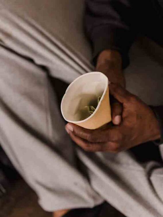 क्या भारत में भीख मांगना गैरकानूनी है?