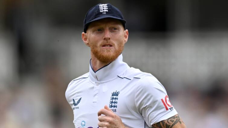 England test captain Ben Stokes ruled out for remainder of the summer Ollie Pope will be captained Ben Stokes Injury: चोटिल बेन स्टोक्स पूरे सीजन से बाहर, इंग्लैंड ने अब इस खिलाड़ी को बनाया कप्तान