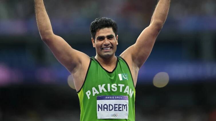 What Are Pakistanis Searching About Arshad Nadeem On Google Here Know Latest Sports News अरशद नदीम की इन बातों में फैंस को है दिलचस्पी... जानें गोल्ड मेडलिस्ट के बारे में क्या सर्च कर रहे पाकिस्तानी?