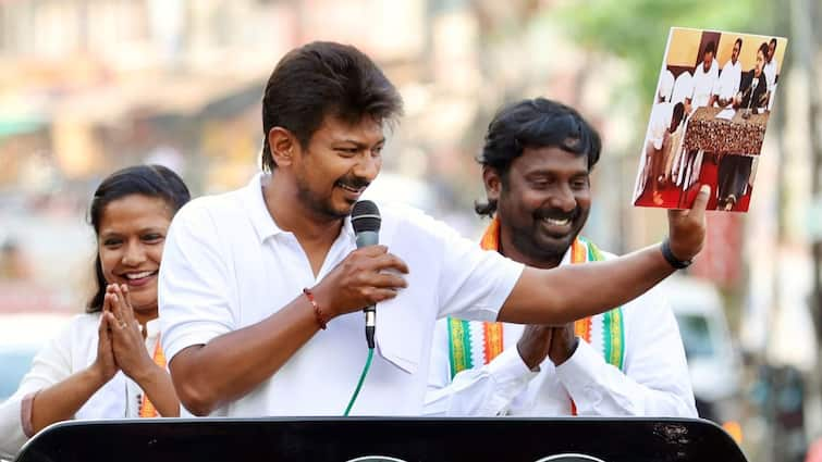 Supreme Court Says Udhayanidhi Stalin's Case Should Be Heard Outside Tamil Nadu Santana Dharma Row 'Udhayanidhi Stalin's Case Should Be Heard Outside Tamil Nadu': Supreme Court In 'Santana Dharma' Row