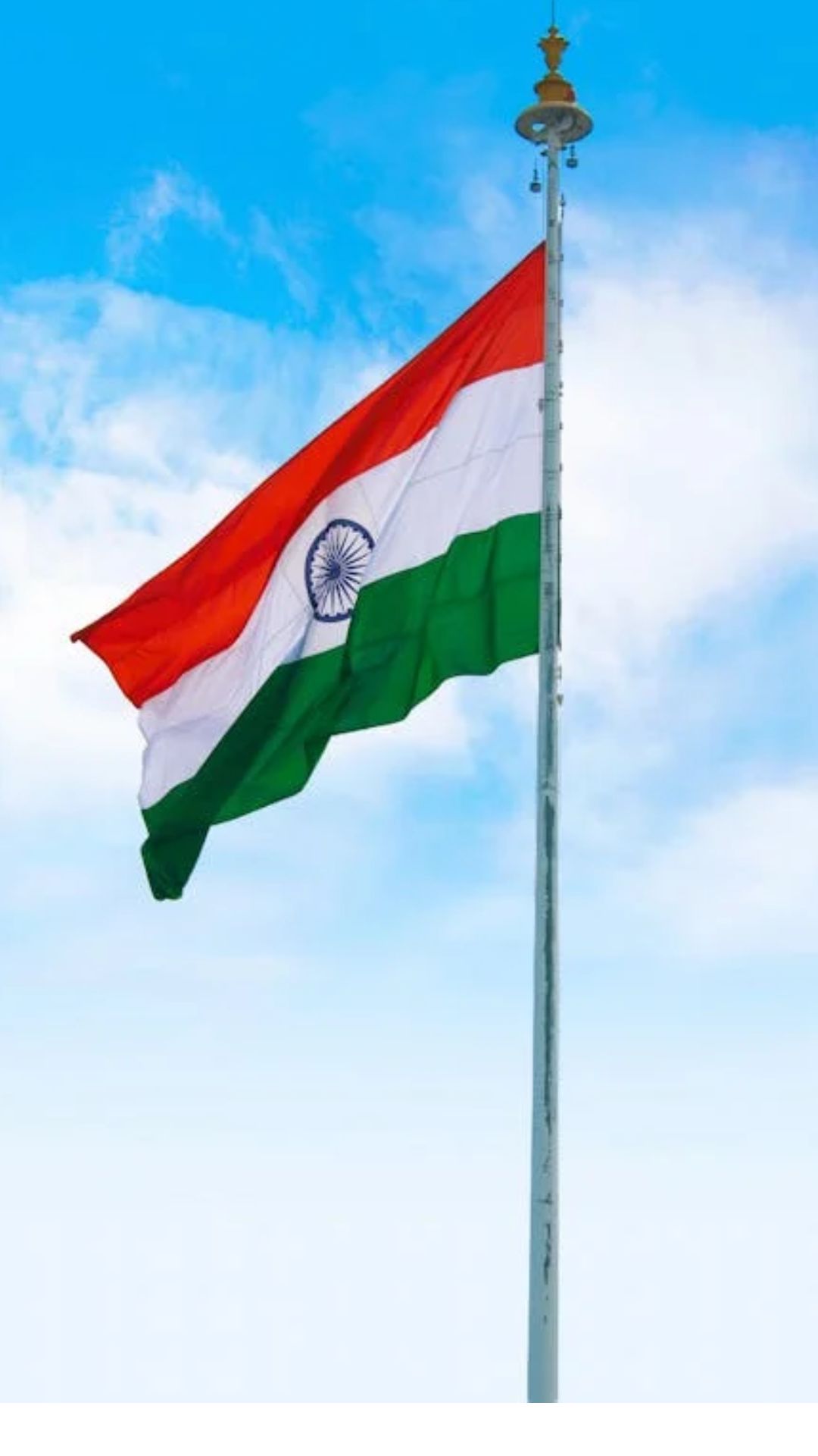 சுதந்திர தின நிகழ்ச்சி கொண்டாட்டத்தை காண மும்பையில் உள்ள கேட்வே ஆஃப் இந்தியா சிறந்த இடமாகும்