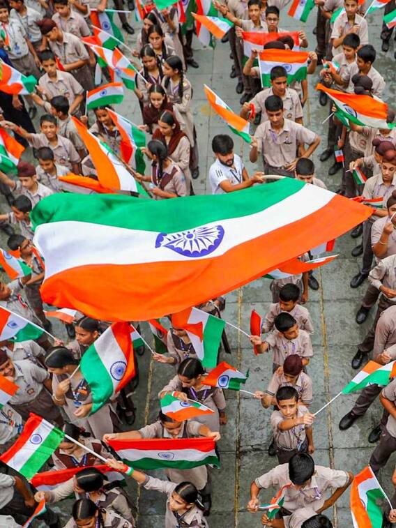 15 अगस्‍त 1947 को कितने बजे आजाद हुआ था भारत?