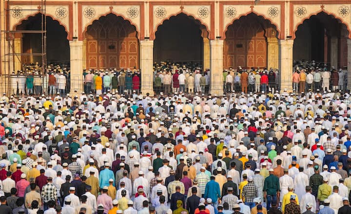 नीतिशास्त्री ने प्रश्न का उत्तर दिया, 