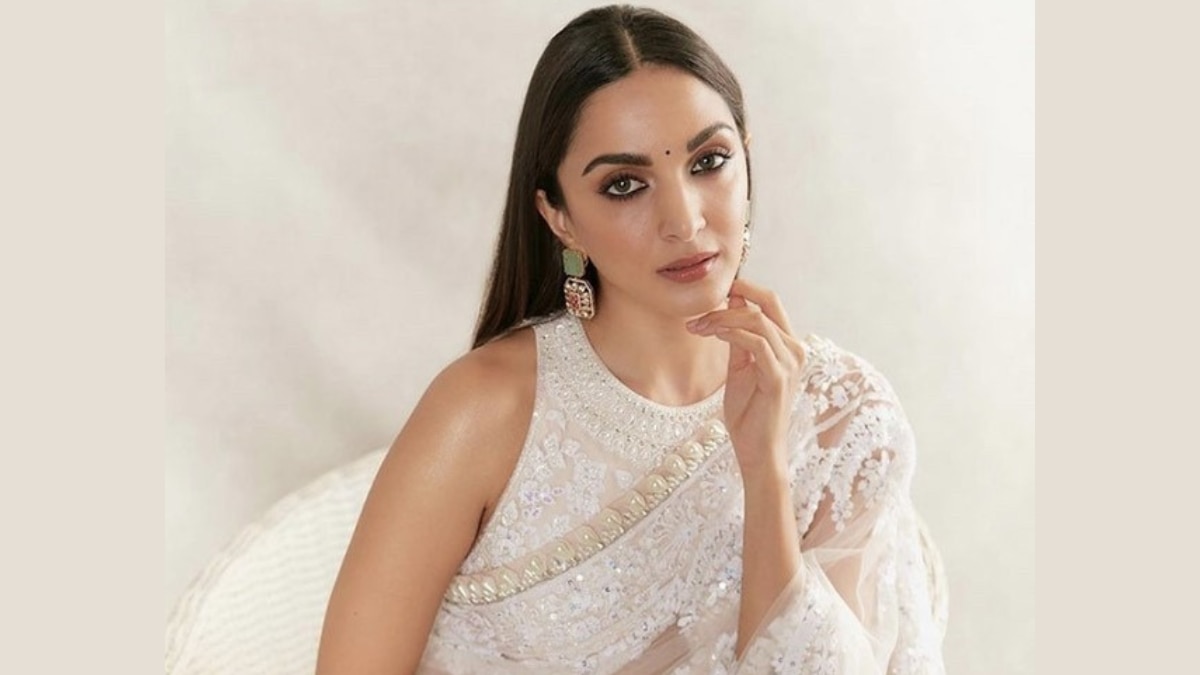 Elegance In White: 5 Bollywood Celebrities Impressing Us With Their Saree Game