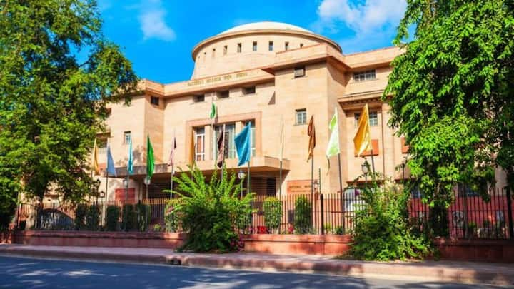 6. National Museum: The National Museum of Delhi is vital to India’s struggle for independence as it displays a rich collection of artefacts, documents and memorabilia from the independence movement, highlighting the key figures, events and sacrifices that shaped India’s path to freedom. (Image source: Pinterest/tripsavvy)