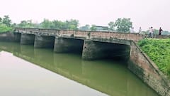 माननीयों का इंतजार, कब होगा पुल उद्धार? बदहाली के आंसू बहा रहा दो जिलों को जोड़ने वाला बस्ती का पुल