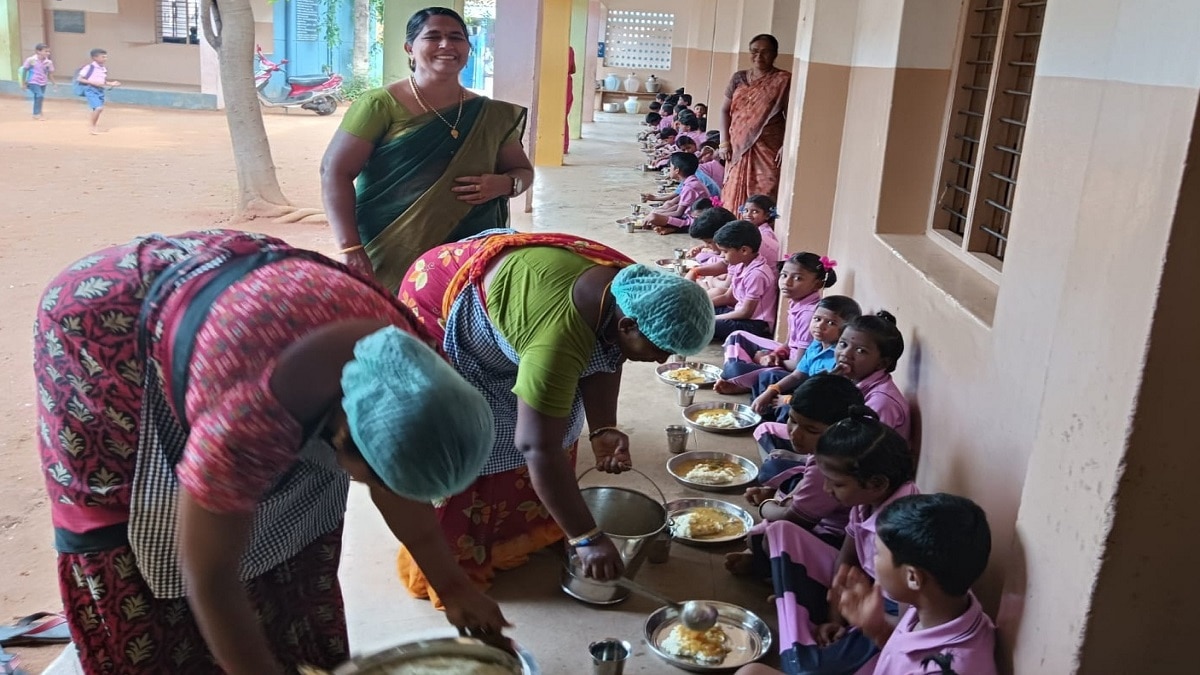 விரிவாக்கப்பட்ட காலை உணவுத்திட்டம் - தஞ்சையில் எத்தனை மாணாக்கர் பயன் பெறுகிறார்கள் தெரியுமா?