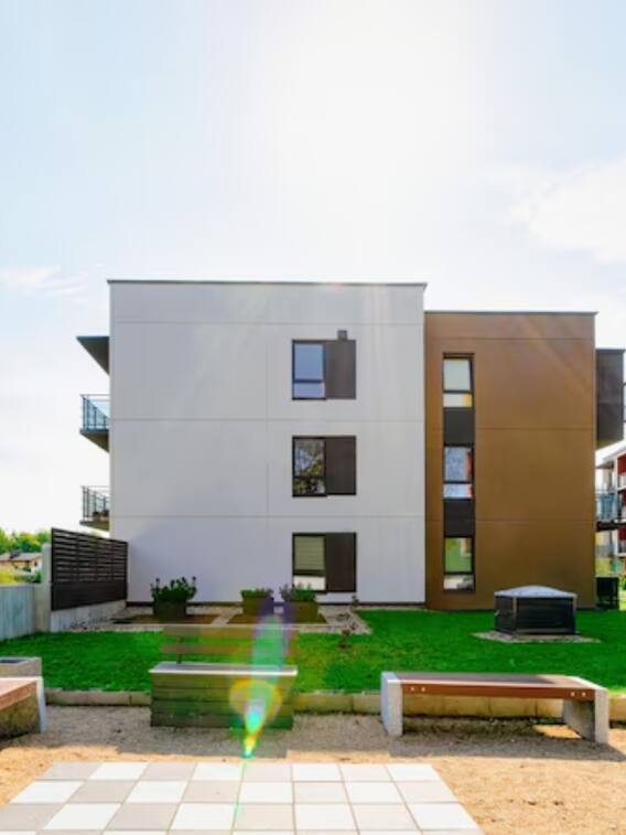 दिल्ली में किसे मिलेगा 12 लाख रुपये में घर?