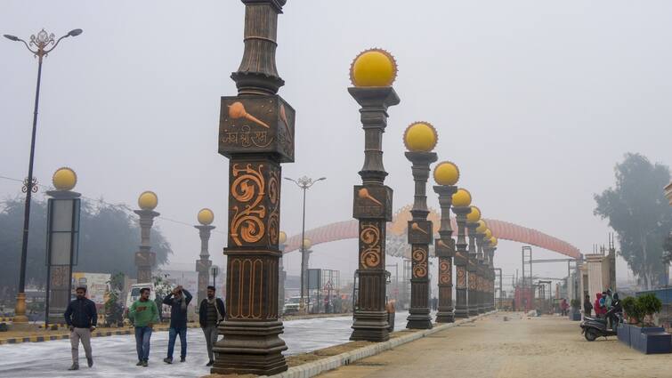 Ayodhya ram mandir lights installed on Ram Path and Bhakti Path stolen Ayodhya: रामनगरी अयोध्या को भी नहीं बख्शा! भक्तिपथ और रामपथ पर लगी लाइट्स चुराई, केस दर्ज