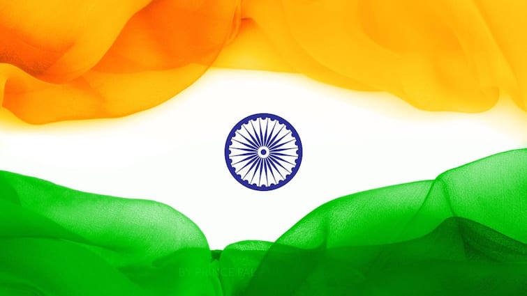 Happy Independence Day 30 Heartfelt Messages to Share on WhatsApp and Facebook with Friends and Family Happy Independence Day! Top 30 Heartfelt Messages You Can Share With Your Loved Ones On WhatsApp, Facebook. Check Out Steps