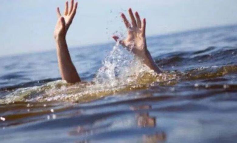 Five drowned in Sabarmati River, 3 dead during Dasham Idol immersion in Gandhinagar ગાંધીનગરમાં દશામાંની મૂર્તિ વિસર્જન દરમિયાન સાબરમતીમાં પાંચ ડૂબ્યાં, 3નાં મૃત્યુ