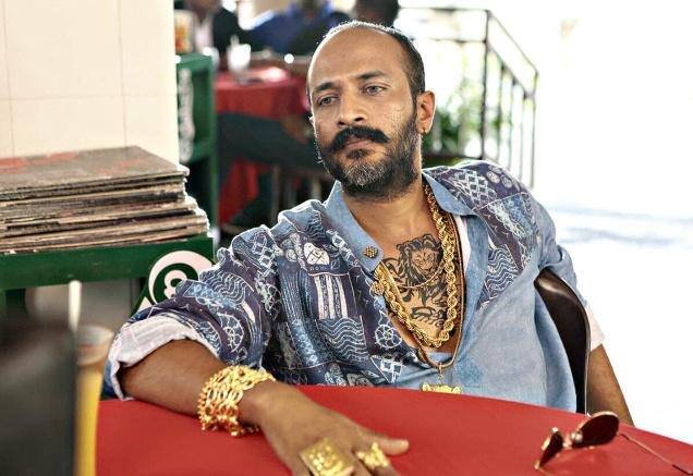 சுசீந்திரன் இயக்கத்தில் வெளிவந்த வெண்ணிலா கபடி குழு படத்தில் சூட முத்து என்ற கதாபாத்திரத்தில் கபடி பயிற்சியாளராக கிஷோர் நடித்து இருந்தார்.