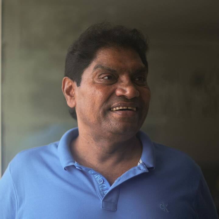 साल 2000 में जॉनी लीवर की लगभग 25 फिल्में रिलीज हुईं. इनमें 'क्रोध', 'ज्वालामुखी', 'हद कर दी आपने', 'तेरा जादू चल गया', 'मेरी जंग का एलान', 'बेटी नंबर 1', 'काली टोपी लाला रुमाल', 'कुंवारा', 'मेला',