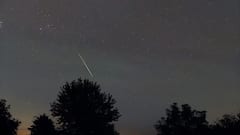 Photos: આકાશમાં દેખાઇ અનોખી ખગોળીયા ઘટના, દુનિયાભરમાં દેખાઇ પર્સિડ ઉલ્કાવર્ષા