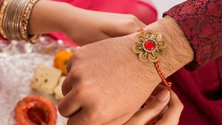 Raksha Bandhan 2024 Date Time History And Significance know full details here Raksha Bandhan 2024: அண்ணன் - தங்கை உறவை போற்றும் ரக்‌ஷா பந்தன்! எப்போது? ஏன் கொண்டாடப்படுகிறது?