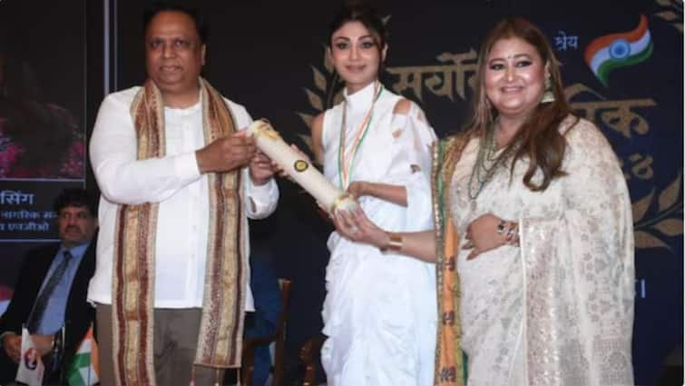 Seema Singh And Shilpa Shetty Grace The Sarvottam Nagrik Sanman 2024 Awards Ceremony Seema Singh And Shilpa Shetty Grace The Sarvottam Nagrik Sanman 2024 Awards Ceremony