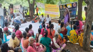 கப்பலூர் டோல்கேட்டை இடமாற்ற கோரி 15க்கும் மேற்பட்ட ஊராட்சி கிராம சபை கூட்டத்தில் தீர்மானம் நிறைவேற்றம்