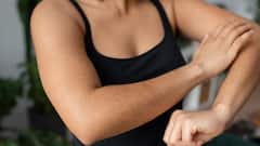 Skin Care Tips: হাঁটু ও কনুইয়ে কালো দাগ, আড়ষ্ট থাকেন সারাক্ষণ? ঘরোয়া টোটকাতেই হতে পারে সুরাহা