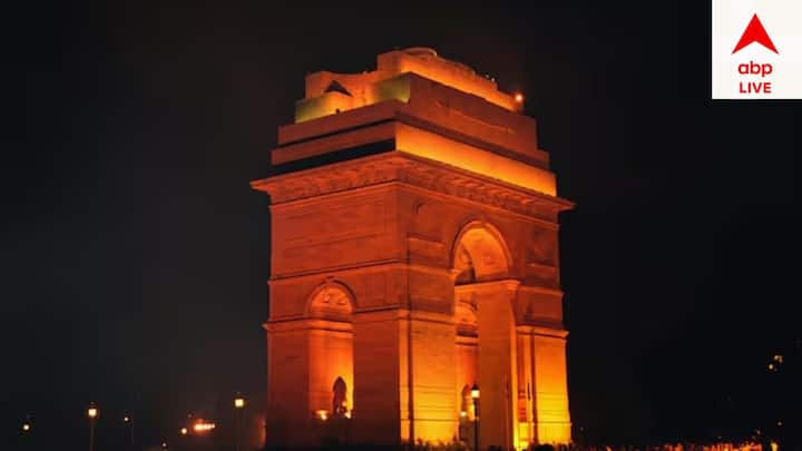 আজ ভারতের ৭৮ তম স্বাধীনতা দিবস। ১৯৪৭ সালে আজকের দিনেই দুশো বছরের ব্রিটিশ শাসনের অবসানের পর স্বাধীন হয়েছিল ভারত। দিল্লির সাতটি দর্শনীয় স্থান, যা স্বাধীনতা আন্দোলনের অন্যতম সাক্ষী।