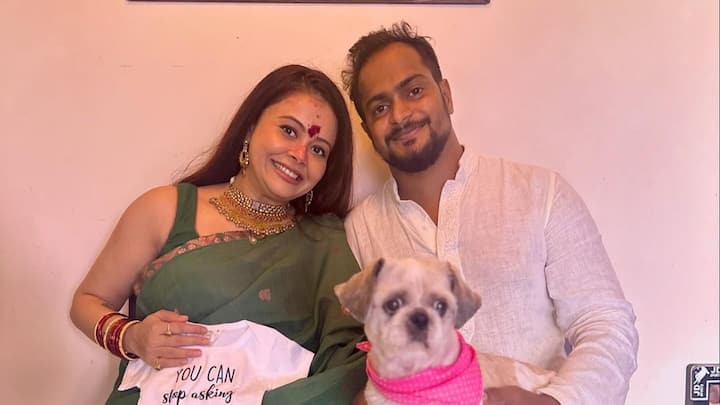 Actor Devoleena Bhattacharjee announced her pregnancy with pictures of the 