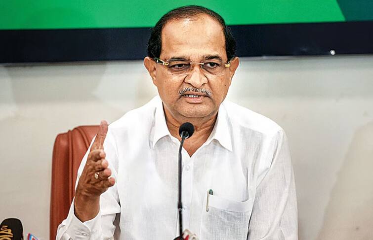 Radhakrishna Vikhe Patil criticized on MahaVikas Aghadi for Ladki Bahin Yojana in Ahmednagar Maharashtra govt  लाडकी बहीण योजनेच्या अंमलबजावणीसाठी सरकार बांधील, पण महाविकास आघाडीला भीती, विखे पाटलांचा निशाणा 