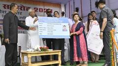 Nitish Kumar Photo:पटना के ऐतिहासिक गांधी मैदान में CM नीतीश कुमार ने फहराया तिरंगा, देखें तस्वीरें