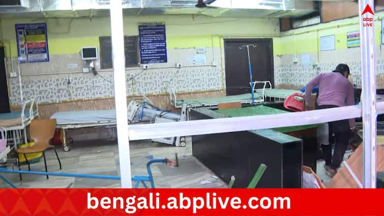 Hooligans attack in RG Kar hospital, vandalized emergency department RG Kar Hospital Attack: রণক্ষেত্র RG কর হাসপাতাল, ব্যাপক ভাঙচুর, আক্রান্ত ABP Ananda