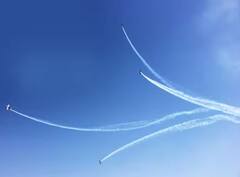 ਚਿੱਟਾ ਧੂੰਆਂ ਕਿਉਂ ਛੱਡਦੇ ਨੇ ਜਹਾਜ਼ ? ਕਾਰਨ ਜਾਣ ਕੇ ਨਹੀਂ ਹੋਵੇਗਾ ਯਕੀਨ