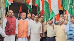 जयराम ठाकुर ने बीजेपी दफ्तर में फहराया तिरंगा, PM मोदी को इस वजह से दी विशेष बधाई