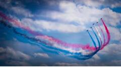 શા માટે વિમાનો સફેદ ધુમાડો બહાર કાઢે છે? હકીકત જાણીને તમને વિશ્વાસ નહીં થાય