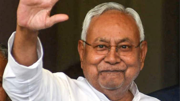 Nitish Kumar Reaction To Bihar Locality Oldest Resident Sparks Laughter Look At Me I Am 74 'Look At Me I Am 74': Nitish Kumar's Reaction To Bihar Locality's Oldest Resident Sparks Laughter