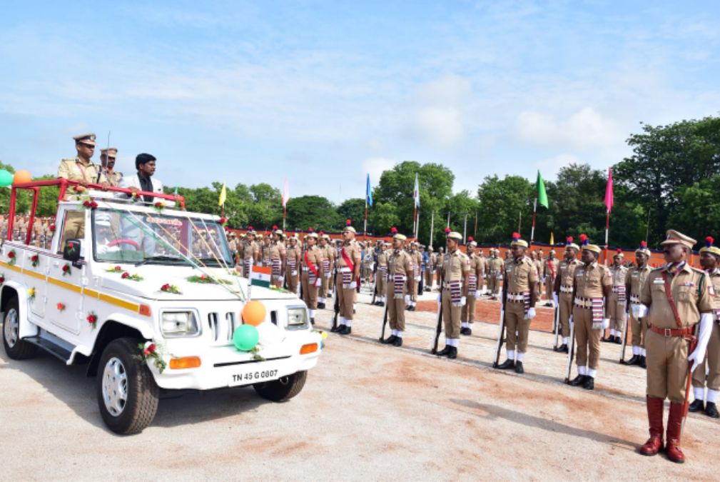 Independence Day 2024: திருச்சியில் வெள்ளை புறாக்களை பறக்கவிட்டு சுதந்திர தினம் கொண்டாட்டம்