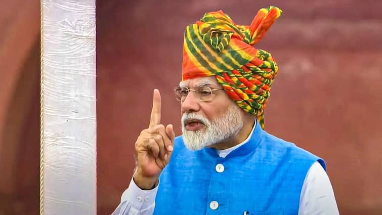 Uniform Civil Code Need Of Times Says PM Modi In Independence Day Speech PM Modi: UCC పై ప్రధాని ఆసక్తికర వ్యాఖ్యలు, దేశవ్యాప్తంగా అమలుకి ప్లాన్ రెడీ అయినట్టే!