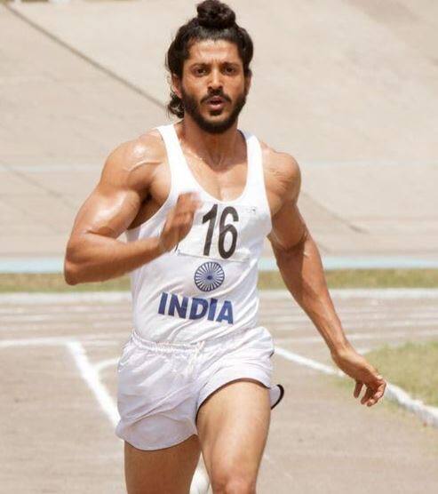 स्पोर्ट पर बनी फिल्म भाग मिल्खा भाग में फरहान अख्तर लीड रोल में नजर आए. ये एक स्पोर्ट ड्रामा है जिसमें भारत-पाकिस्तान के बंटवारे की झलक भी दिखाई गई. इस फिल्म को आप हॉटस्टार पर देख सकते हैं.