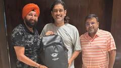 MS Dhoni: ধোনির সাফল্যের নেপথ্যে ছিলেন, বরাবর আড়ালেই থেকেছেন, কিংবদন্তির অবসরের দিন অজানা গল্প